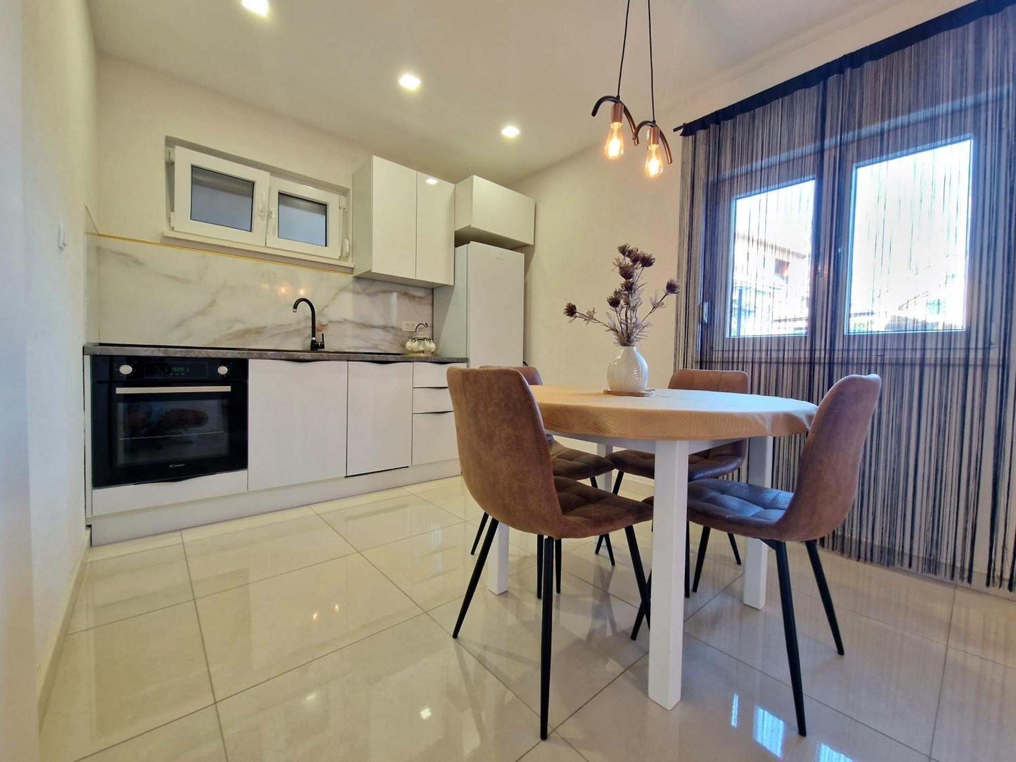 2 Bedroom Apartment Ljubica Сини Екстериор снимка